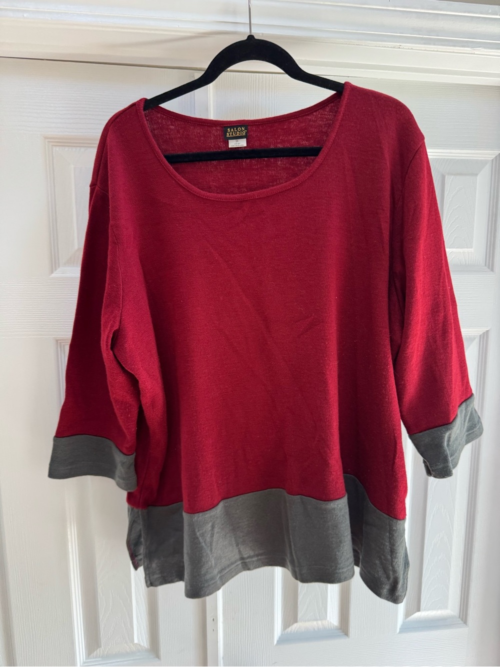 Salon by Larry Levine Red Scoop-Neck Pullover with Gray Trim